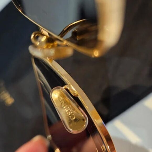 Authentic Céline Gold Sunglasses - Current Model - With Suede Case - Picture 6 of 7